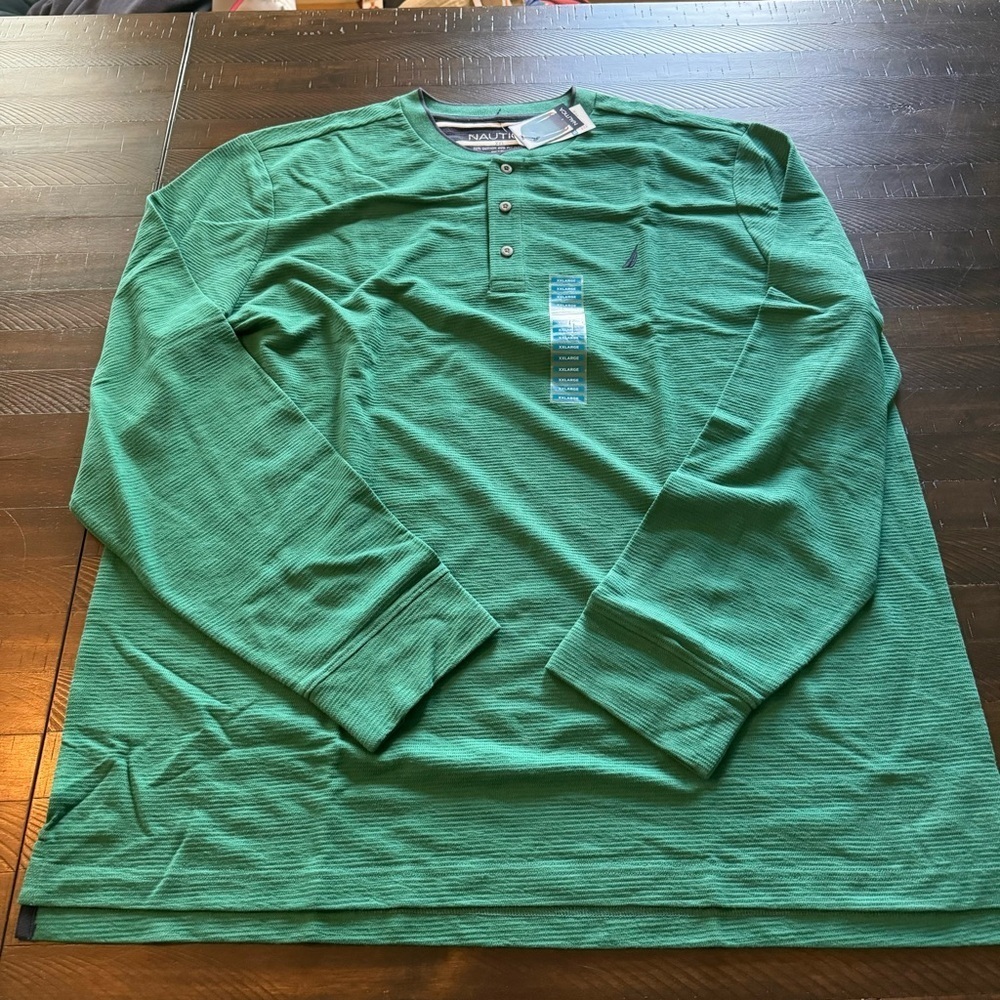 Nautica Henley